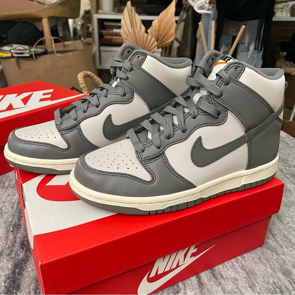 Nike Dunk High - sz 4.5